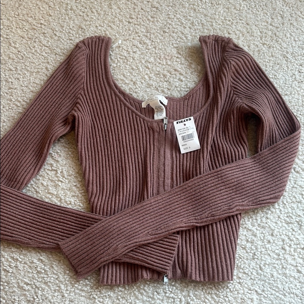 Tilly’s Brown Ribbed Long Sleeve Zip Up Top